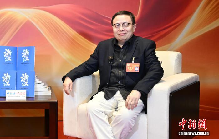 作家张凤翔的“履职故事”：将秀美山川写进网文走向世界