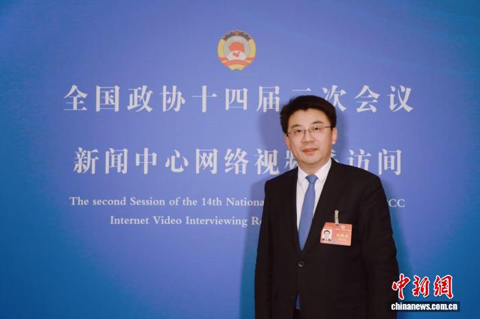 （全国两会）李兴钰：赓续文化根脉 凝聚华裔新生代