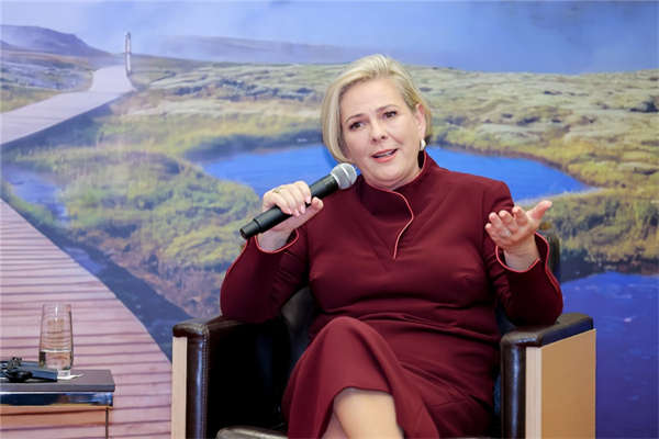 冰岛总统托马斯多蒂尔：在长远规划方面，中国经验值得借鉴