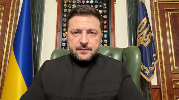 泽连斯基抱怨：特朗普总是要求乌克兰让步，这不公平