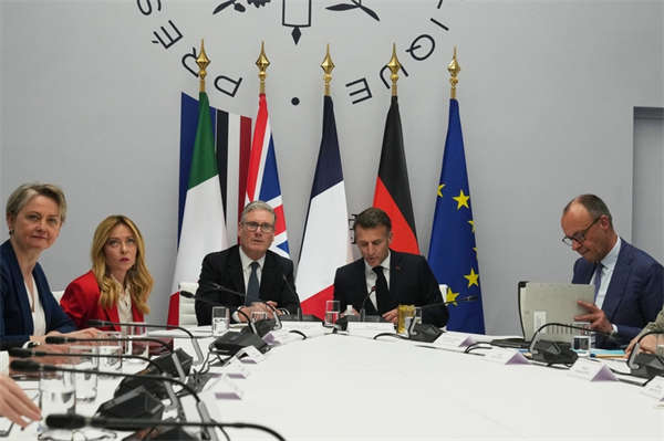 英法拉着数十国正研究怎么通航，特朗普突然发文了…